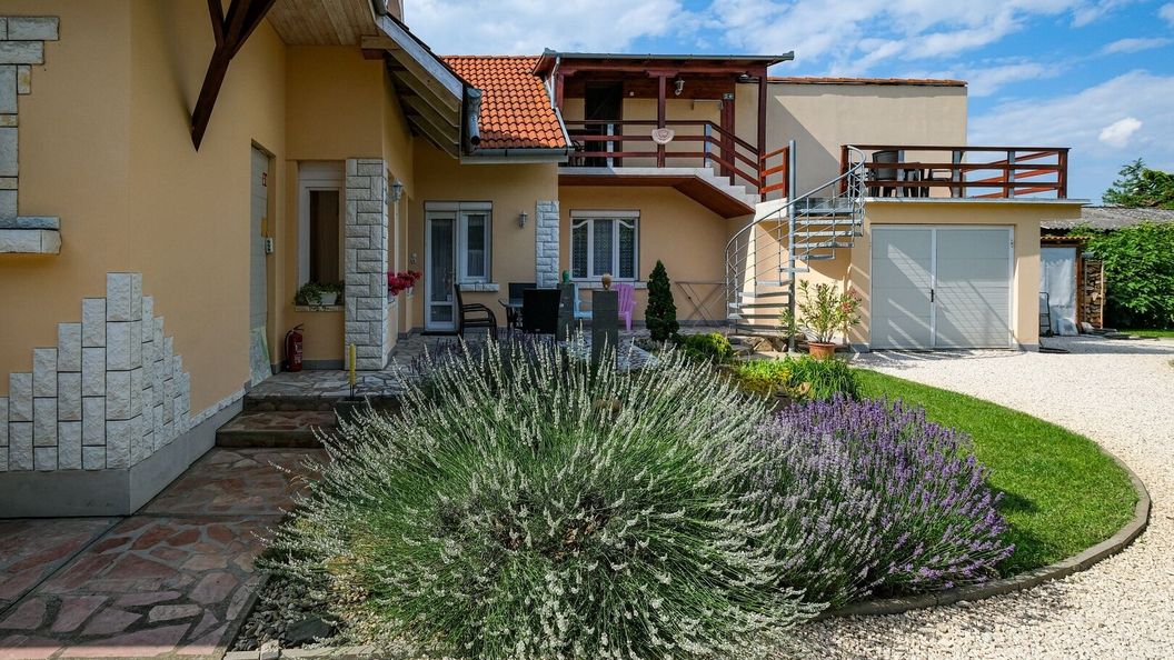4 Évszak Apartman Gyula (1)