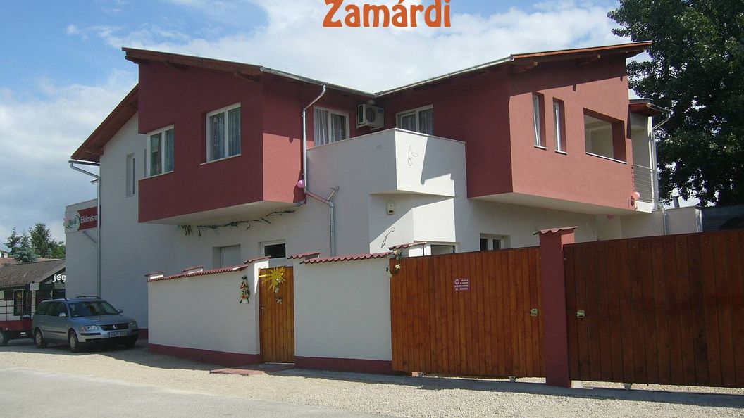 Lantos Apartmanház Zamárdi (1)