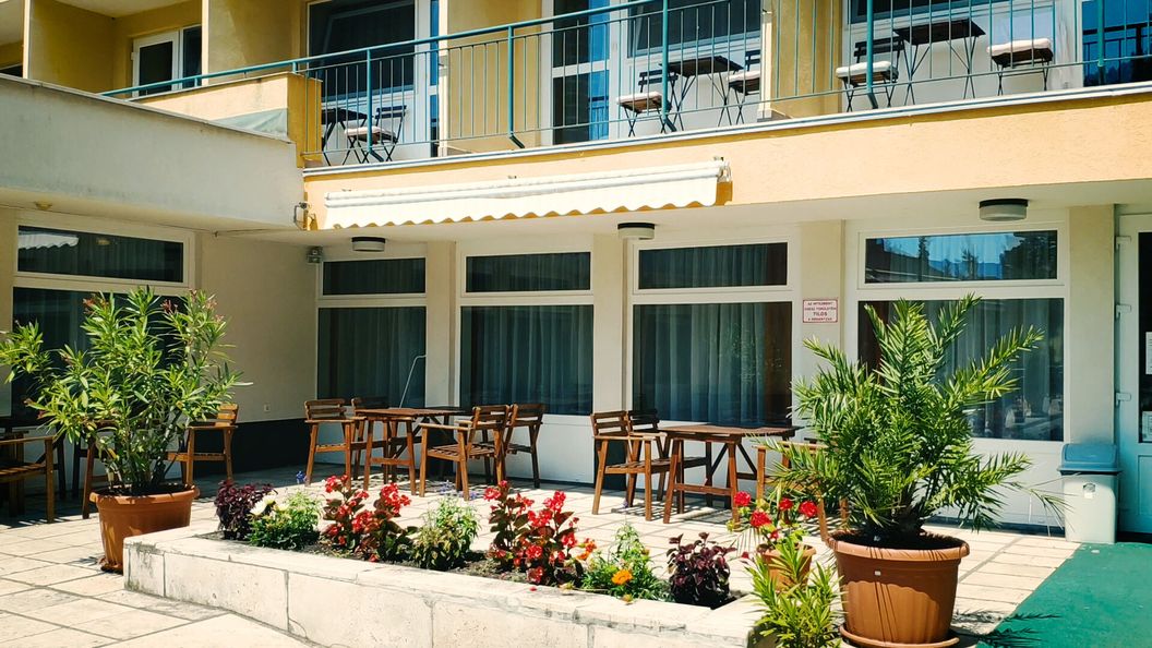 Hotel Szent István Balatonlelle (1)