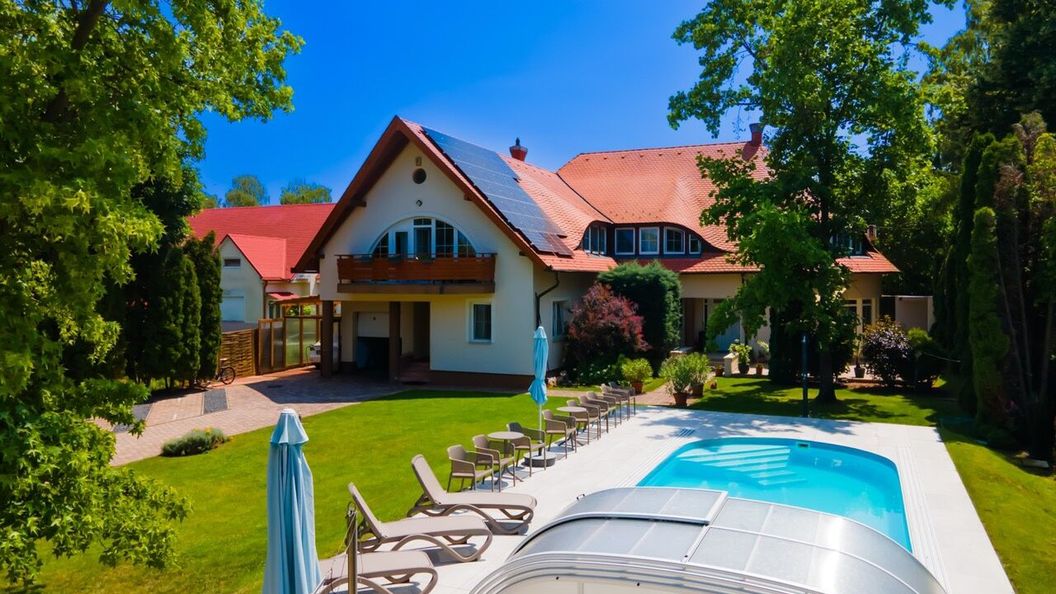 Künszler Apartmanház Zamárdi (1)