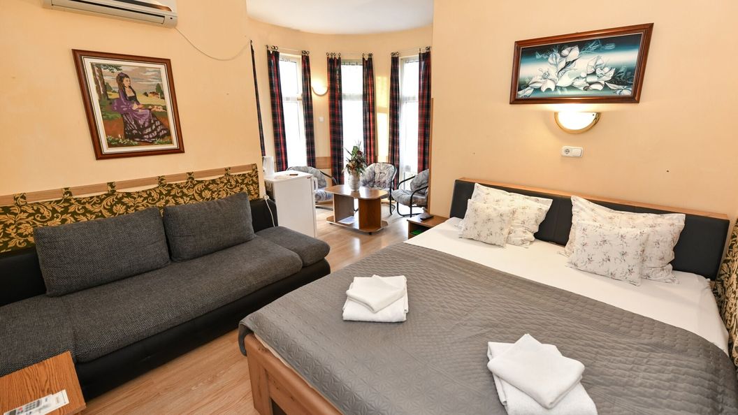 Laguna Panzió Szántód (1)