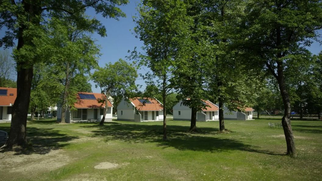 Termál Kemping Családi Vendégházak Harkány (1)