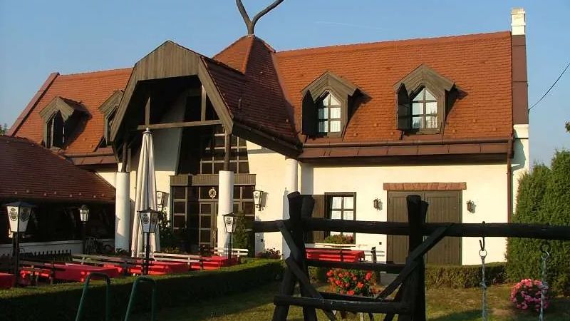 Ágas Vendégház Csopak (1)