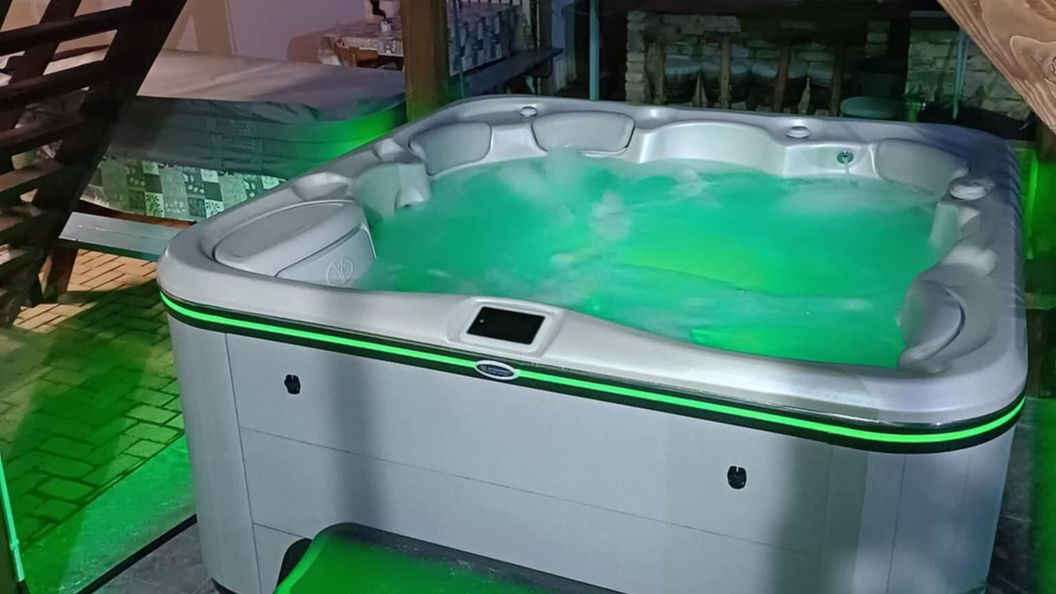 Unicum Vendégház Abádszalók (1)