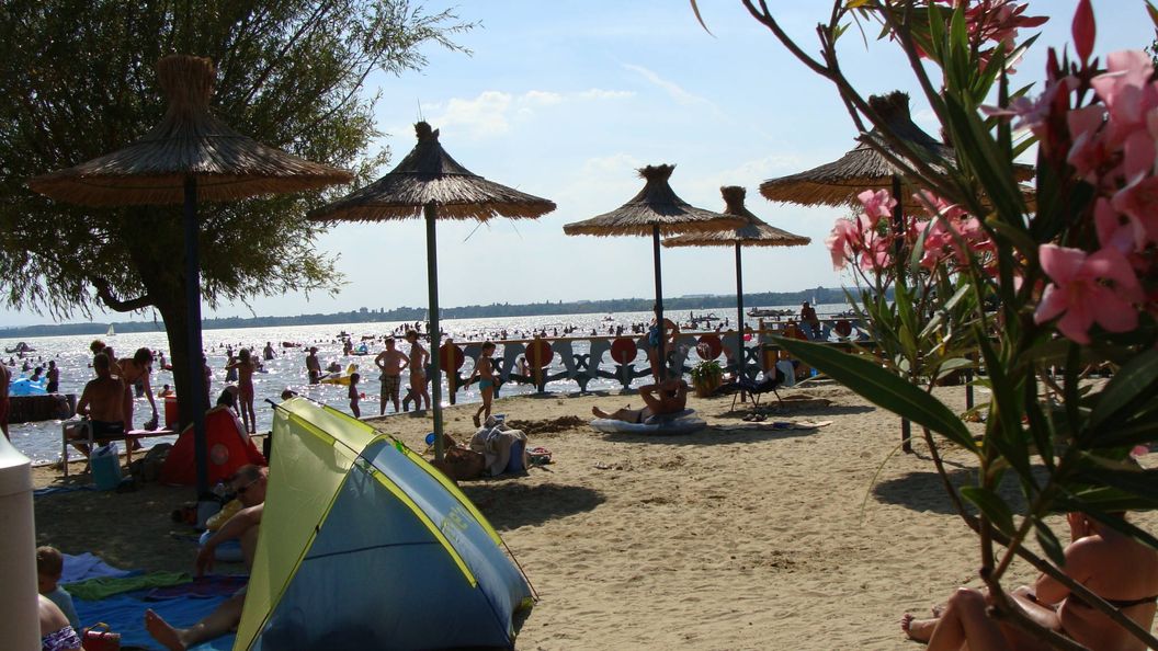 Gabi Apartman Gyenesdiás (1)