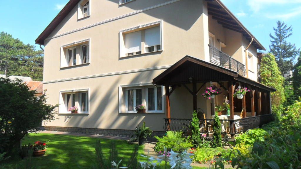 FŐNIX Vendégház Siófok (1)