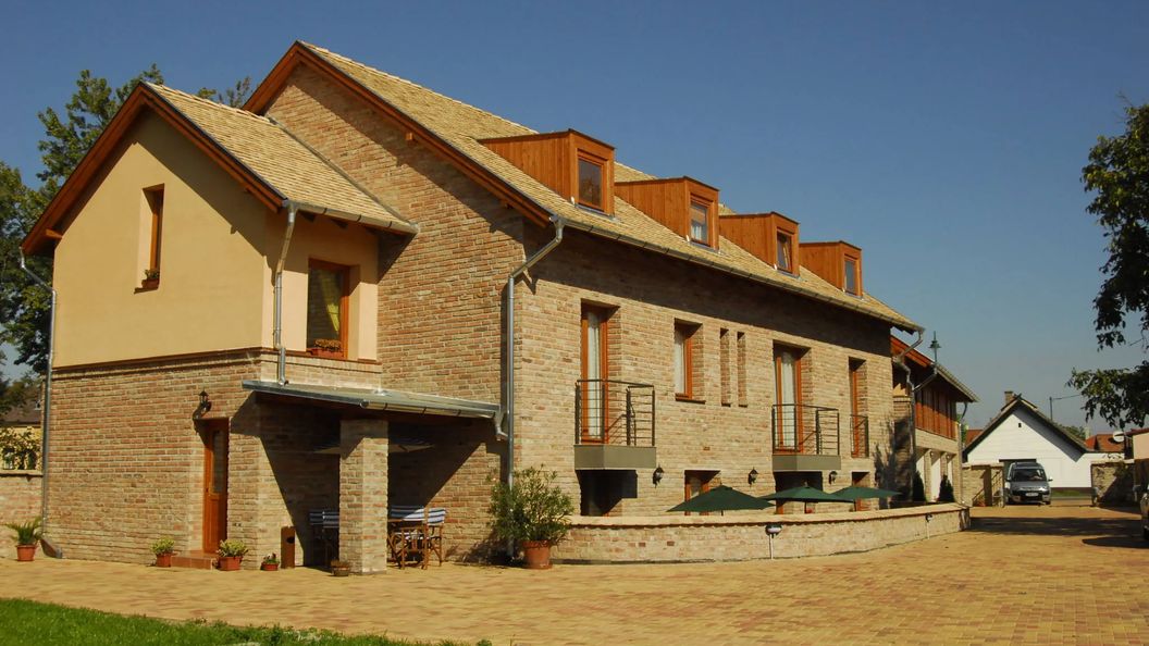 Várárok Apartman*** Gyula (1)