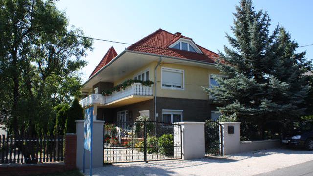 Sárga-Kék ház Vonyarcvashegy (1)