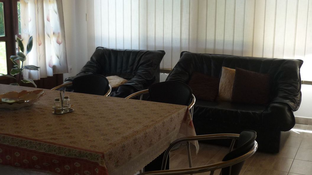 Tóth Apartman Abádszalók (1)