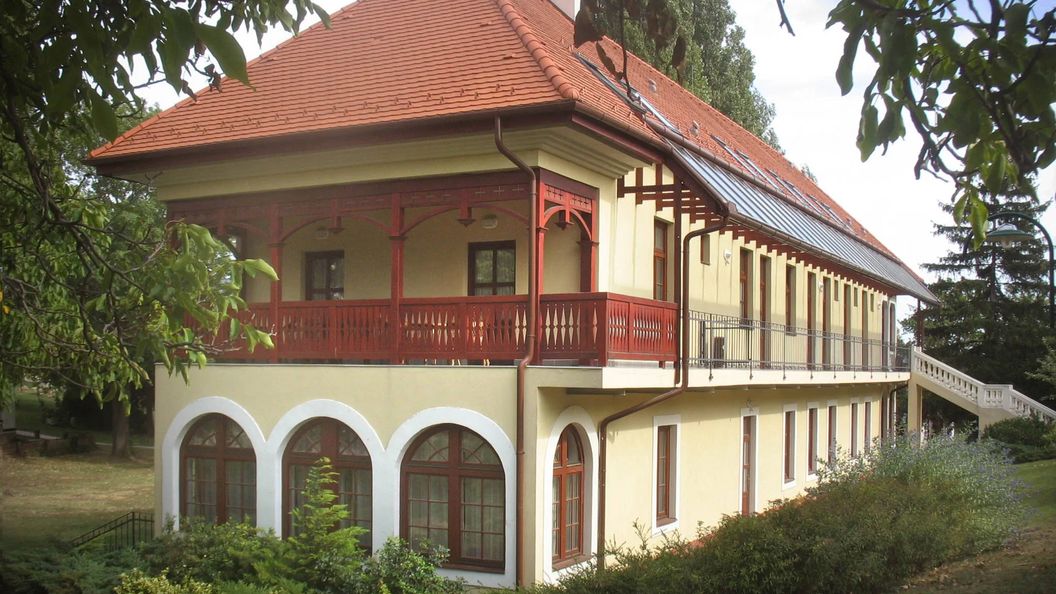 Park Villa Csopak (1)