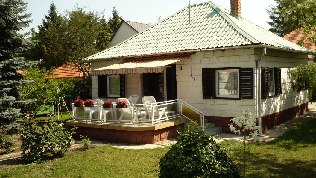 Csocsó Nyaralóház Fonyódliget (1)