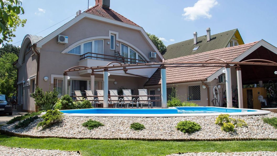 Princess Apartmanház és Panzió Siófok (1)