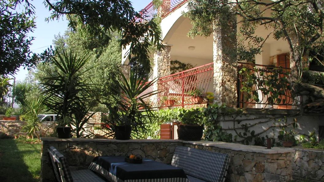 Apartments Suzana Ražanj (1)