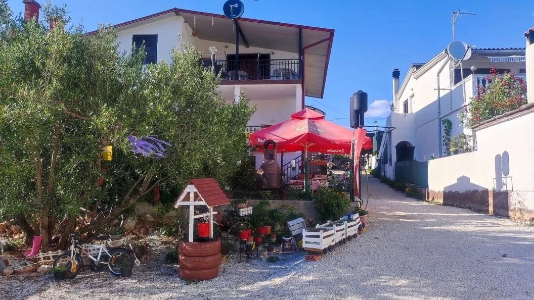 Apartmani Jakoubek Rogoznica (1)