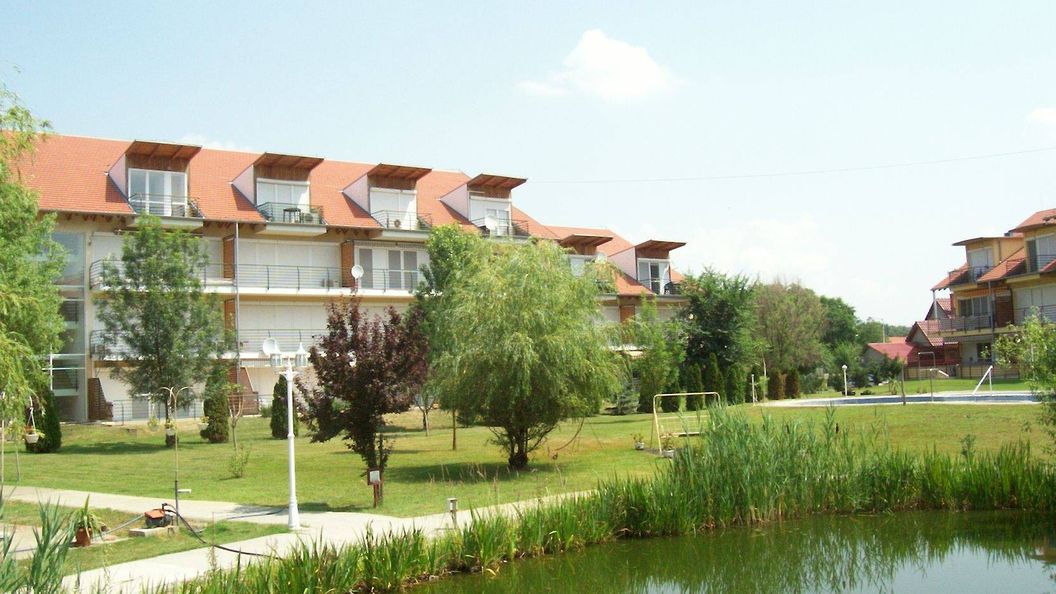 Cserke Napfény Apartman Cserkeszőlő (1)