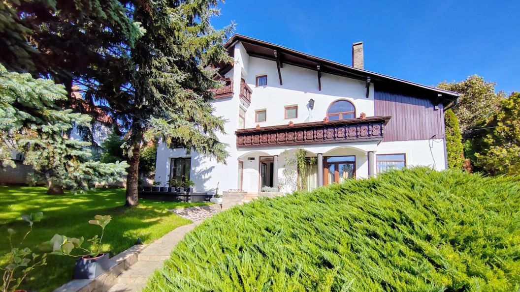 Dr. Strecker Villa Hévíz (1)