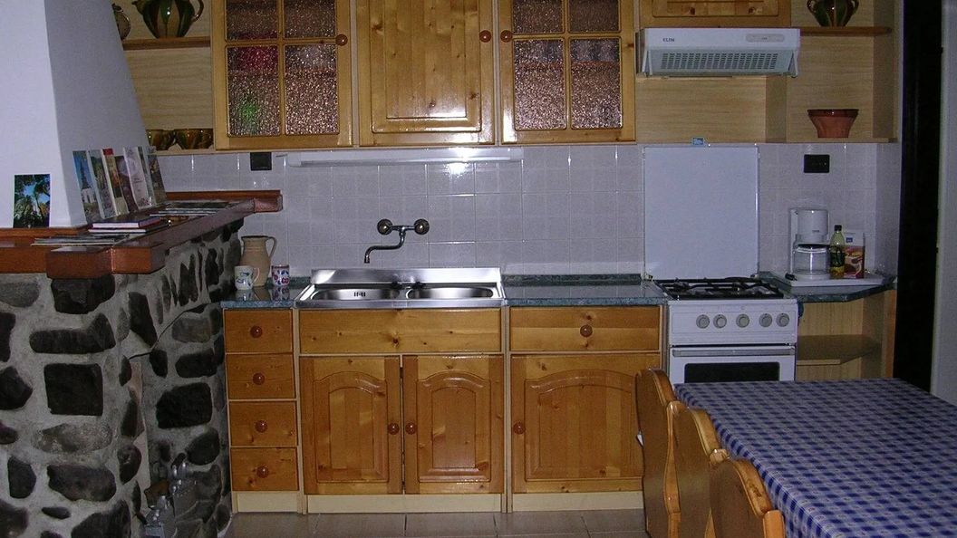 Tóbik Ház Sirok (1)