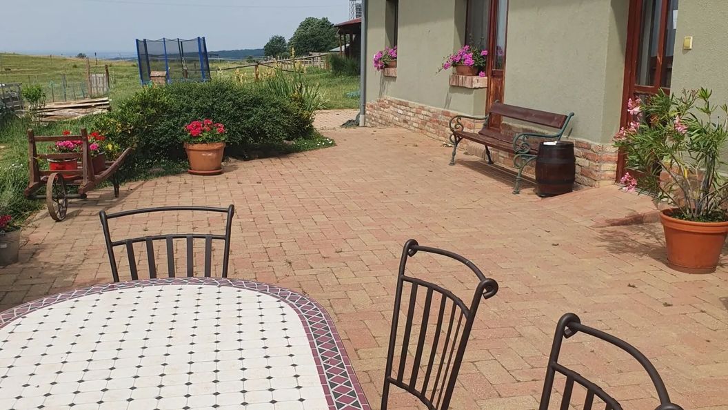 Tótvár Lovarda Szálláshely Kővágótöttös (1)