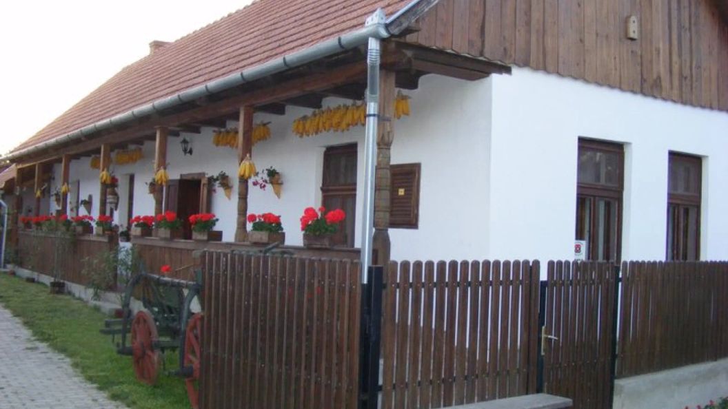 Nyugodt Hajlék Vendégház Kömörő (1)