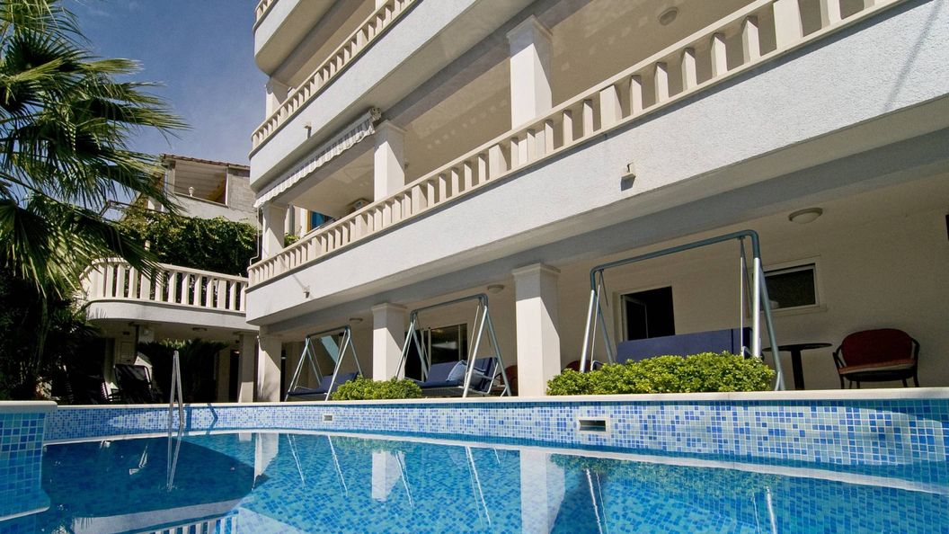 Dizma Delux Apartmani Omiš (1)