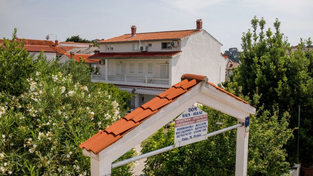 Apartmani Perkić Rab (1)