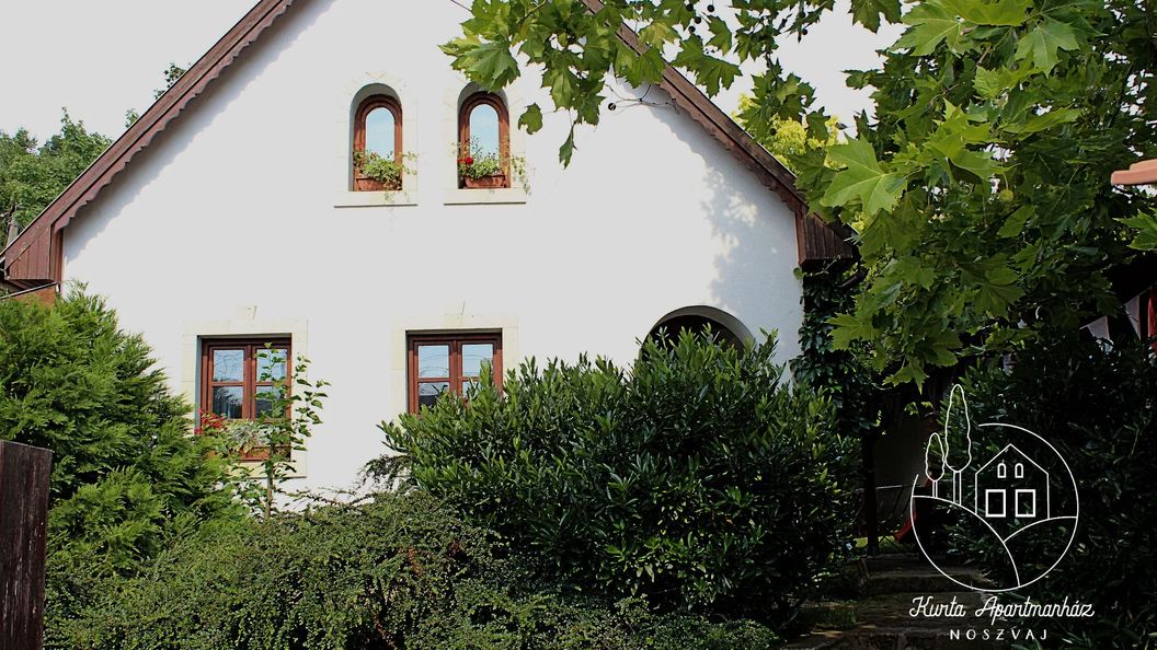 Kurta Apartmanház Noszvaj (1)
