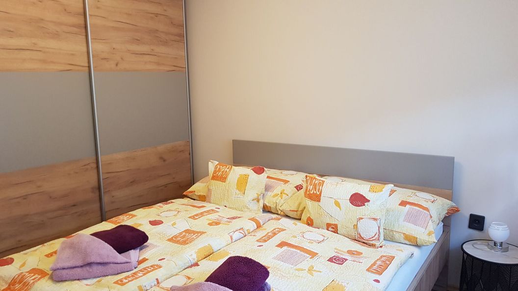 Henrietta Apartmanház Zalakaros (1)