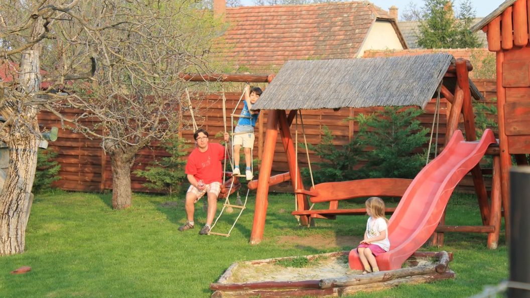 Manó Vendégház Pázmánd (1)