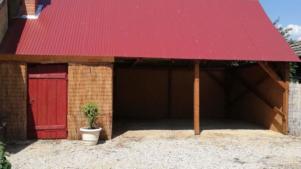 Pihenő Vendégház Abádszalók (1)