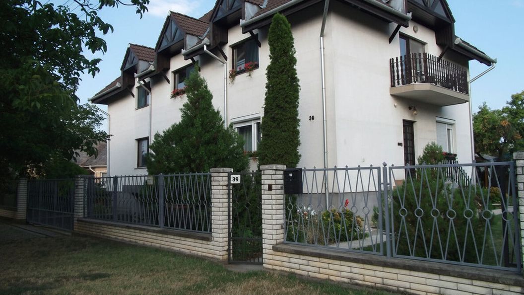 Muskátliház Siófok (1)