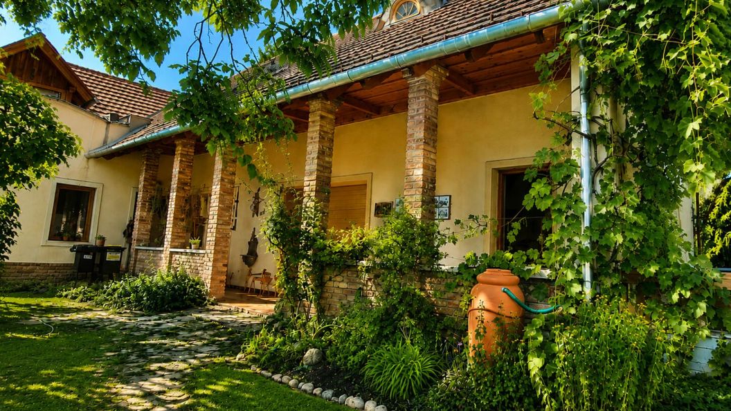Jumper Apartman Szigetmonostor (1)