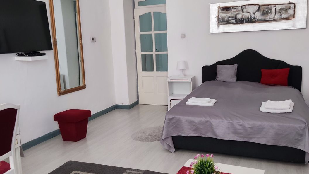 Julia Apartment Budapest (1)