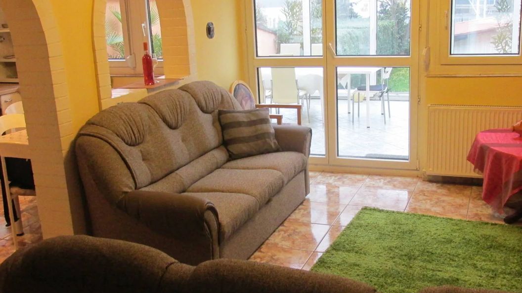 Bázis Vendégház Eger (1)