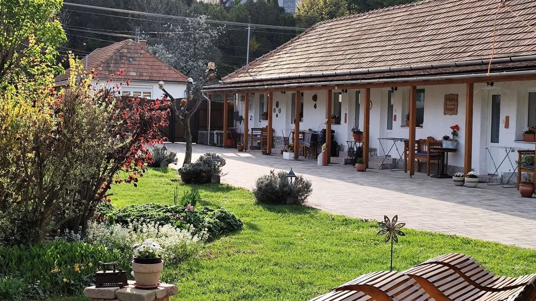 Bóbita Apartmanház Szilvásvárad (1)