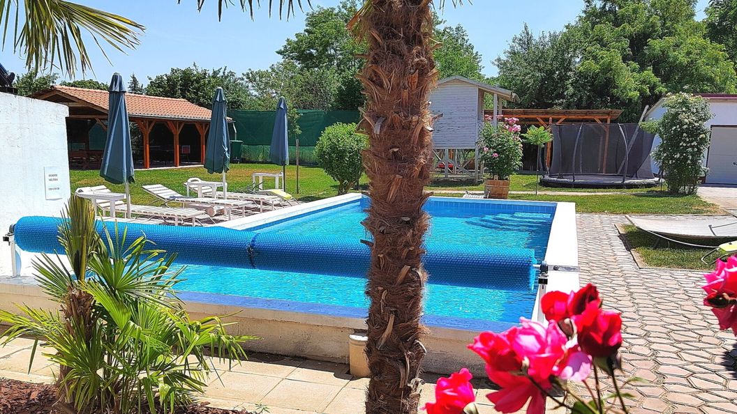 Oázis Üdülő Tiszafüred (1)