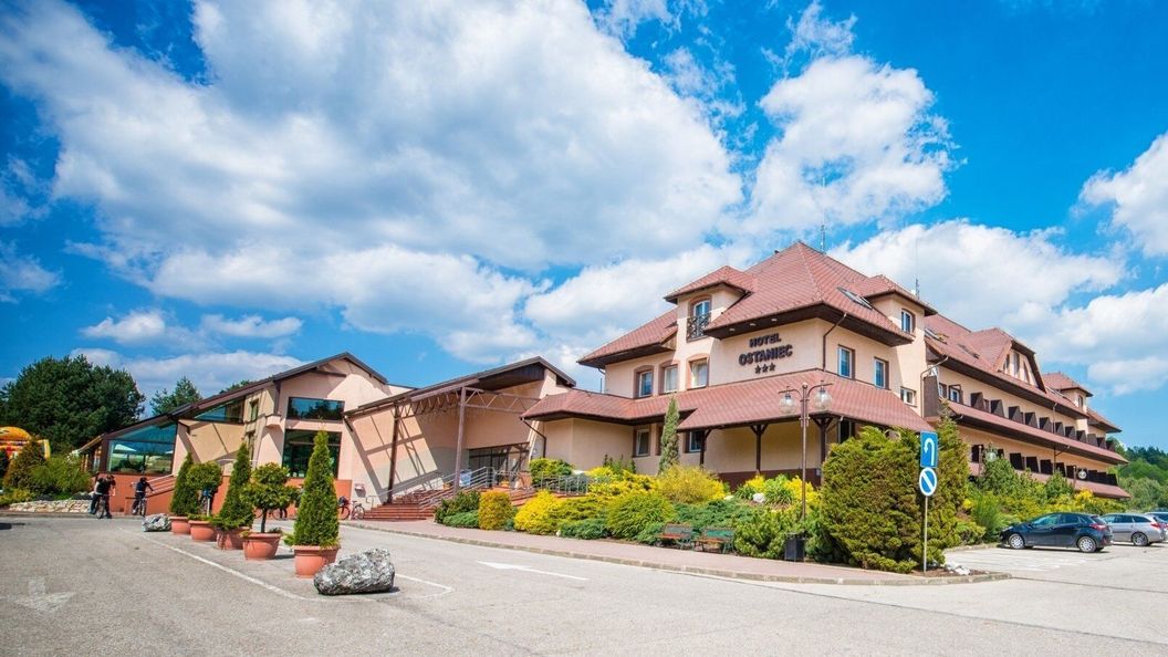 Hotel Ostaniec Podlesice (1)