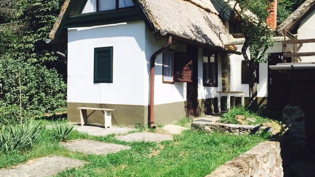 Strandház Szigliget (1)