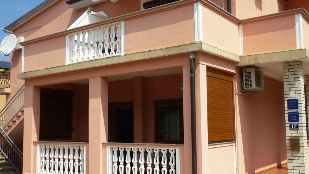 Apartmani Pjer Starigrad (1)