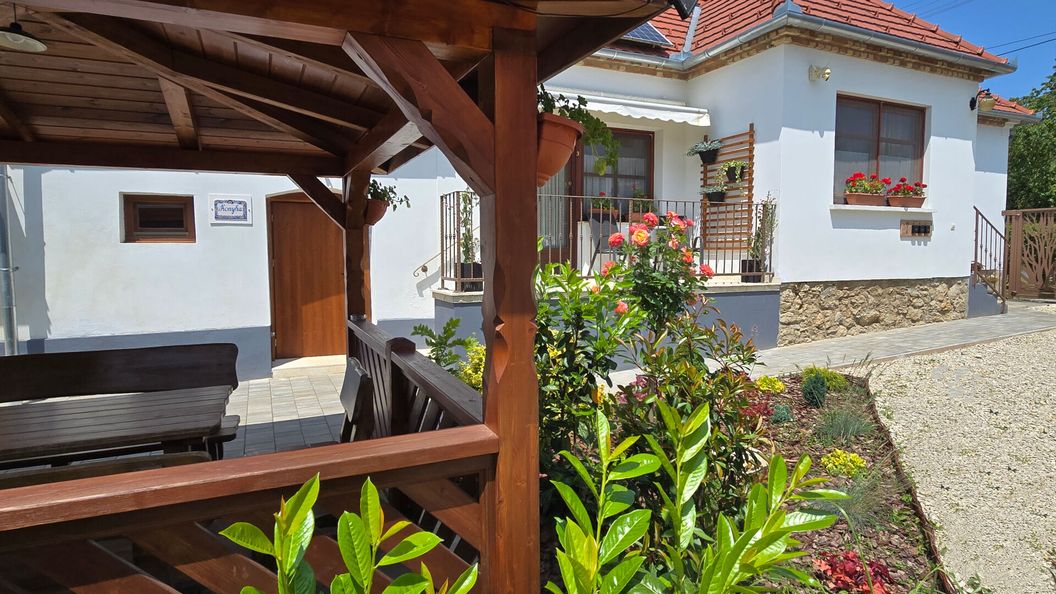 Bakonyi Kiscsillag Vendégház Bakonybél (1)