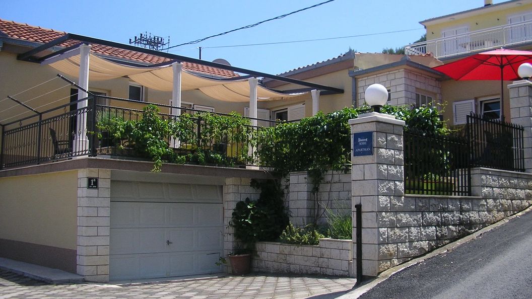 Apartmani Viki Trorgir (1)