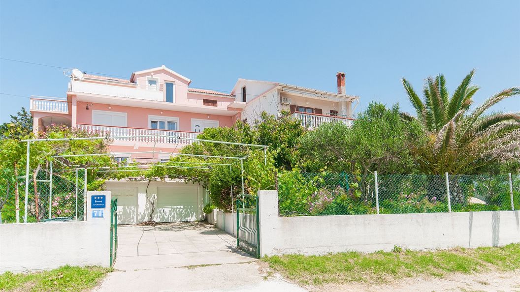 Apartments Milan Vlasici (1)