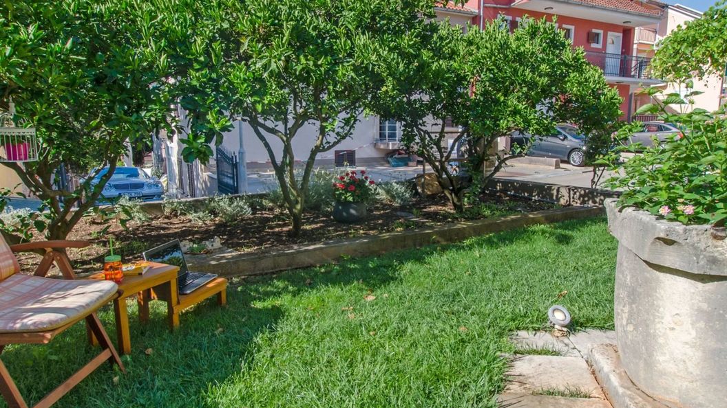 Apartments and Rooms Anita Vrboska (1)