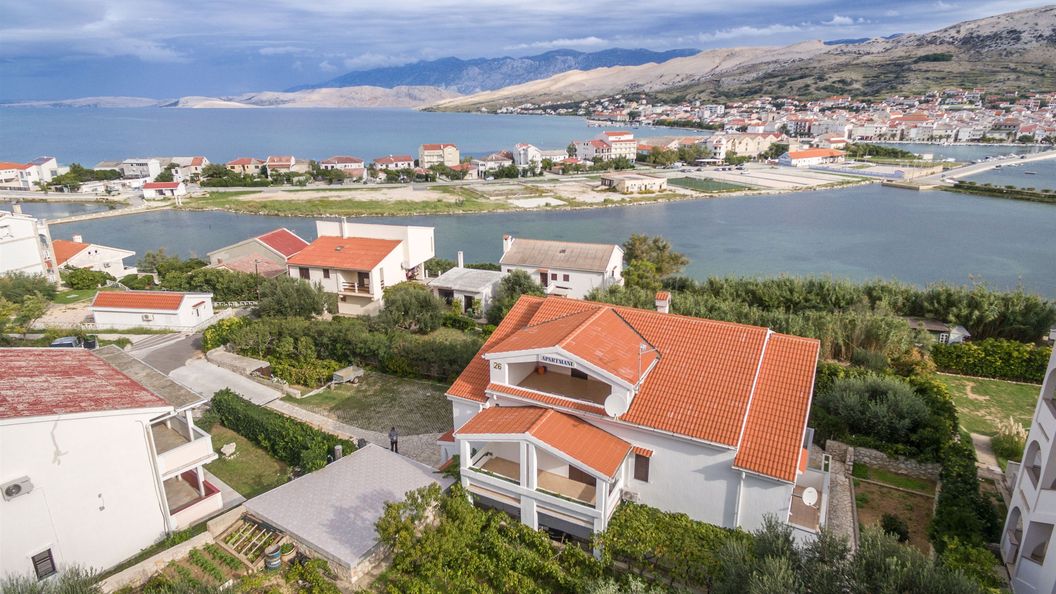 Apartments Mate Pag (1)