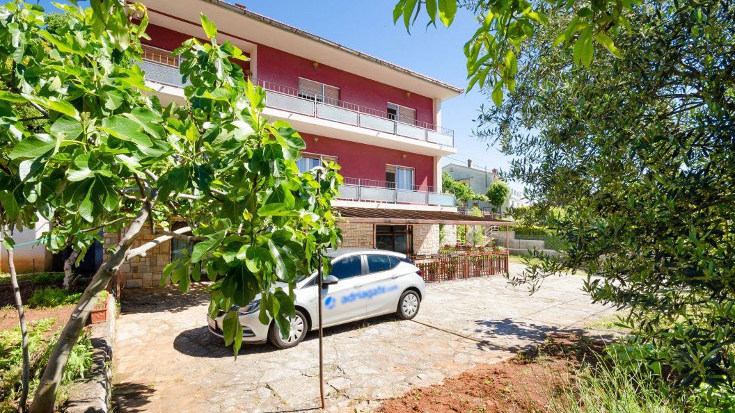 Apartments Mladen Jelica Icici (1)