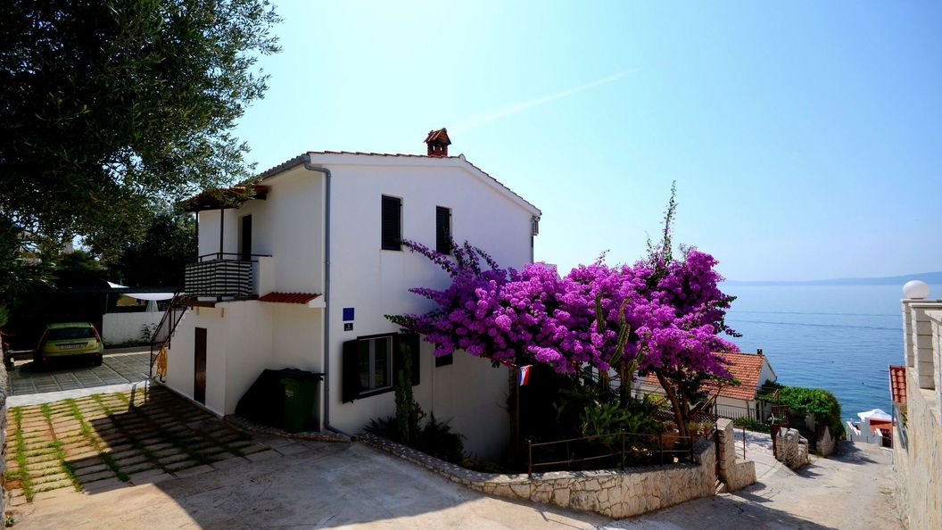 Apartments Katica Okrug Gornji (1)