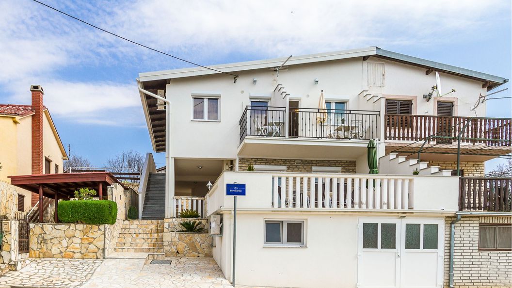 Apartments Bregovec Maslenica (1)