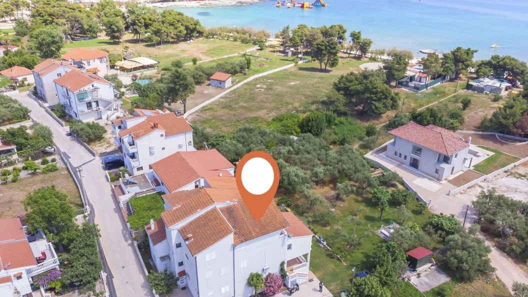 Apartments and Rooms On the Beach Vodice (1)