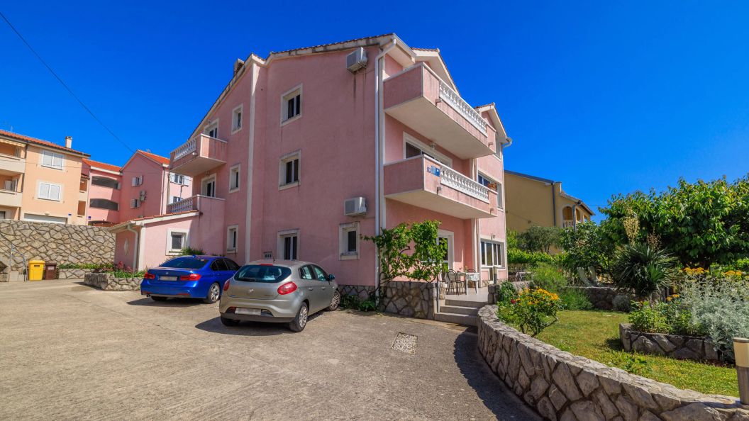 Apartments Krunoslav Punat (1)