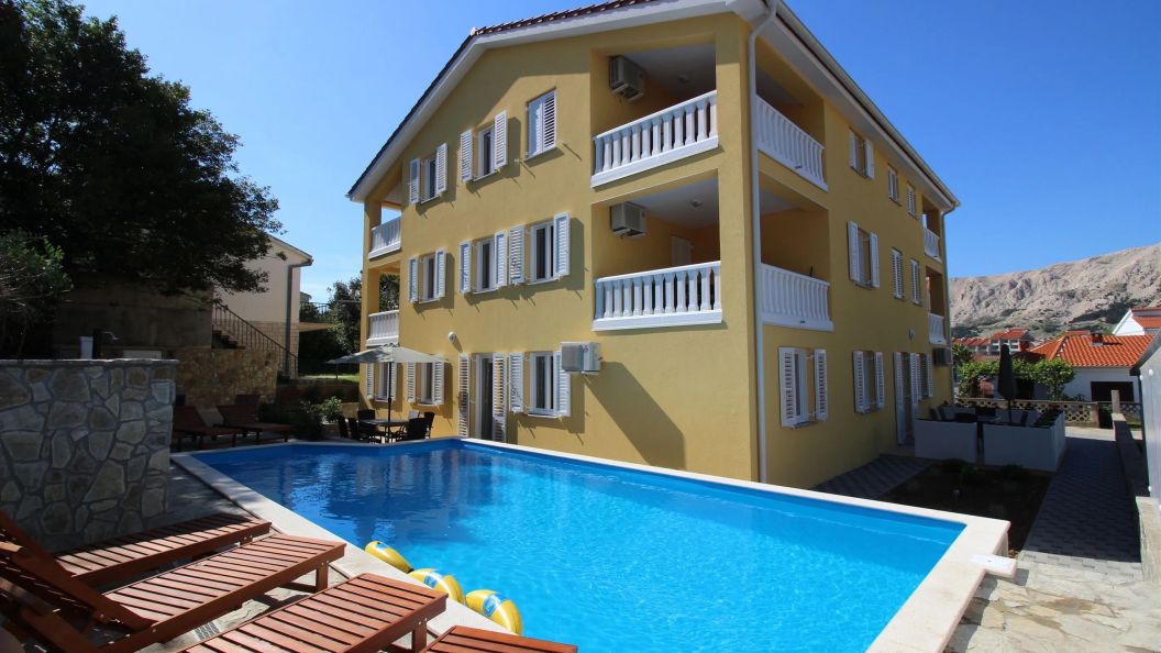 Apartments Gorica I Baska (1)