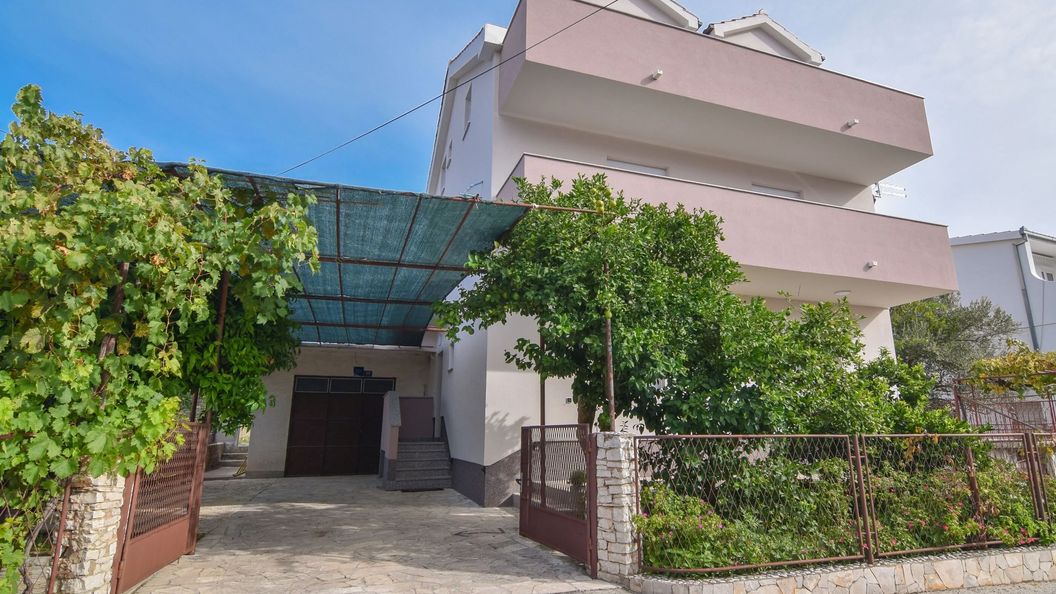 Apartment Pocrnja Rogoznica (1)